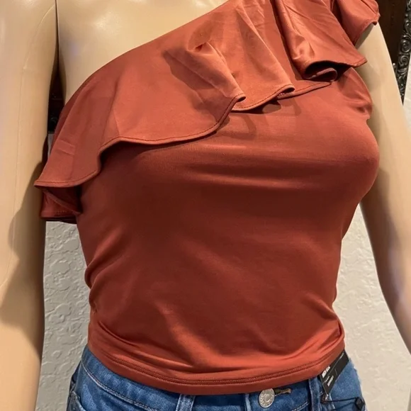 One-Shoulder Ruffle Top - Rust - Picture 2 of 5